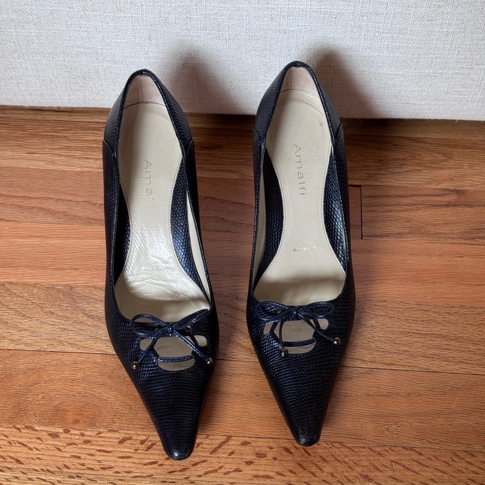 Amalfi Italy Leather heel Pumps with‎ bow details Size 6B - Picture 2 of 7